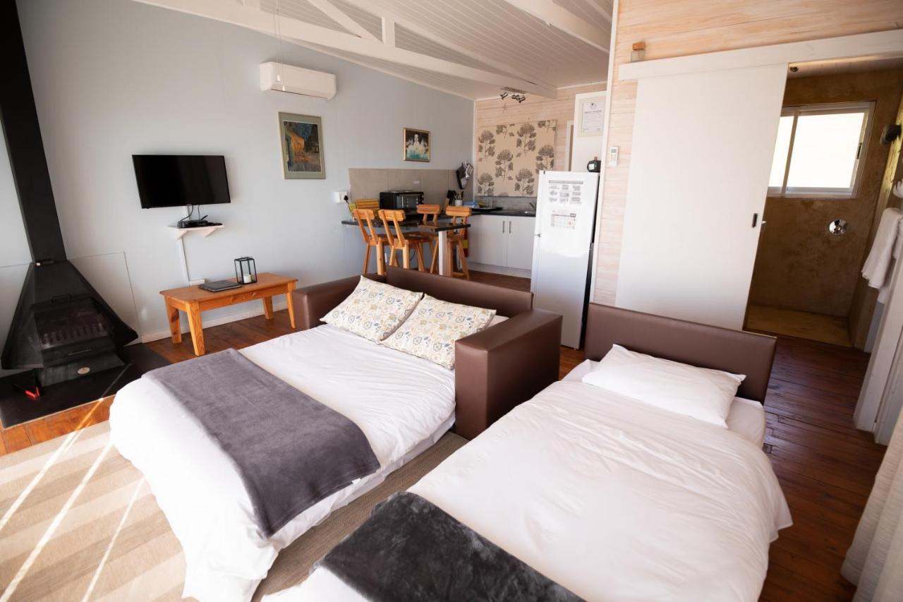 Big Sky Cottages Wolseley Esterno foto